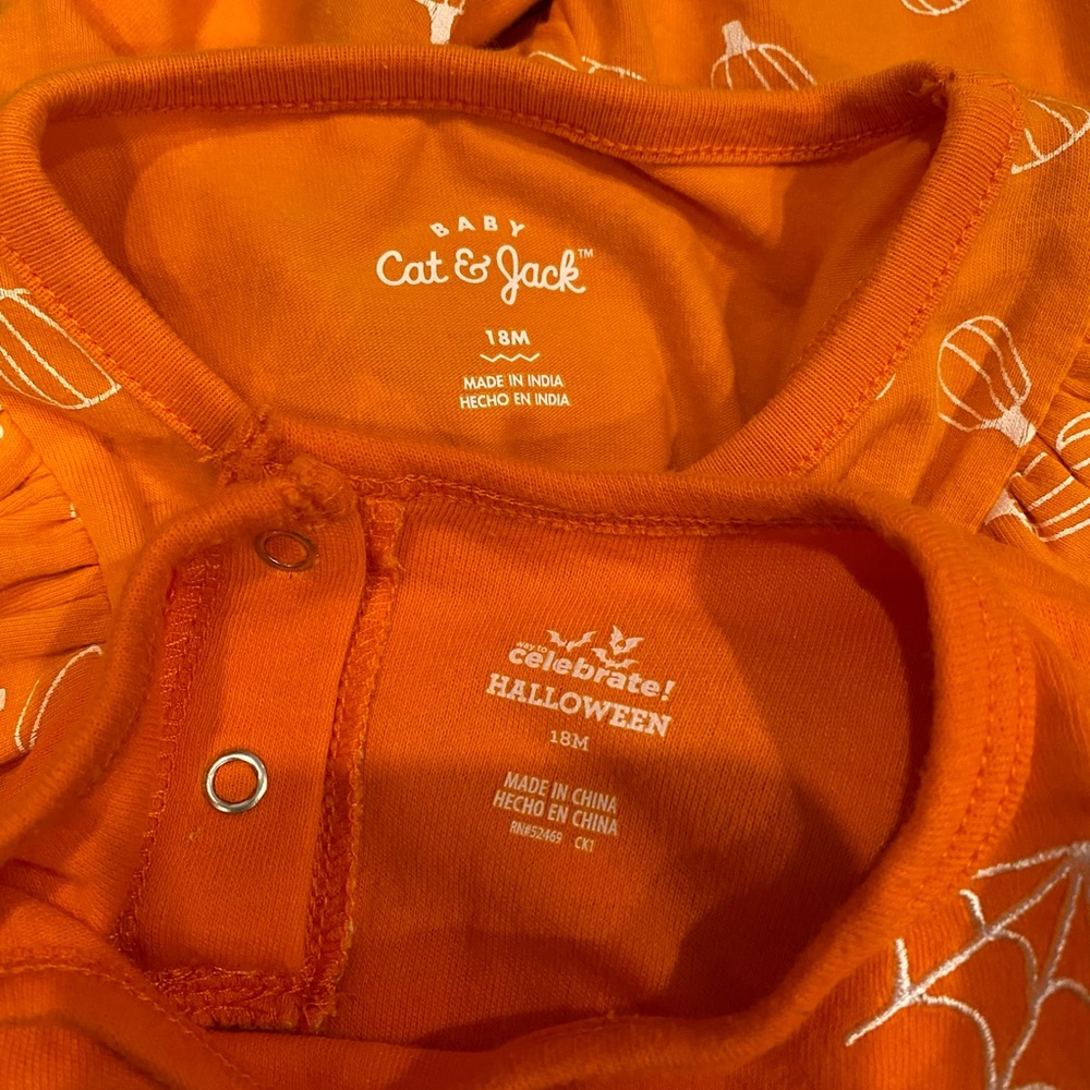 Pumpkin One Piece Sets 18M - Picture 9 of 9